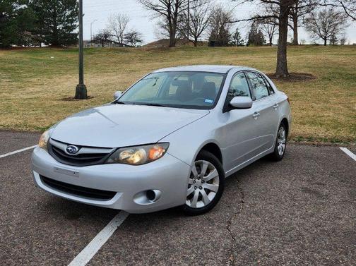 Spark Silver Metallic 2011 Subaru Impreza 2.5 i