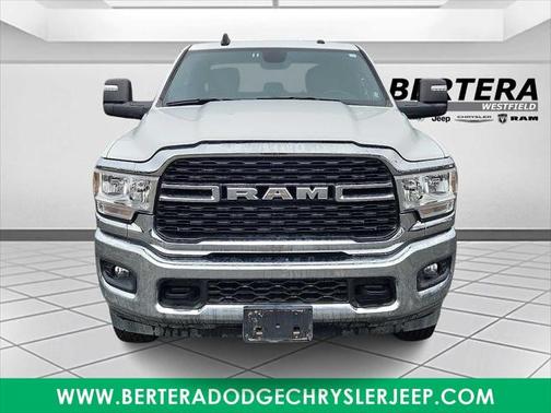 2024 RAM 2500 Big Horn Crew Cab 4x4 64' Box