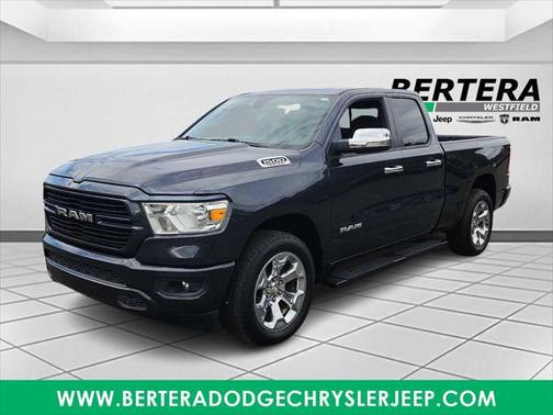 2020 RAM 1500 Big Horn Quad Cab 4x4 64' Box