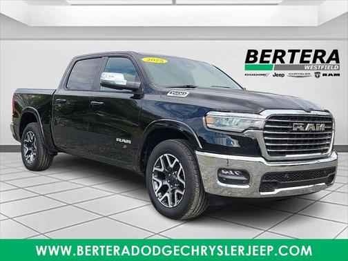 2025 RAM 1500 Laramie Crew Cab 4x4 57' Box