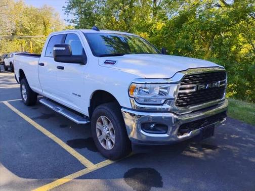 2024 RAM 2500 Big Horn Crew Cab 4x4 8 Box