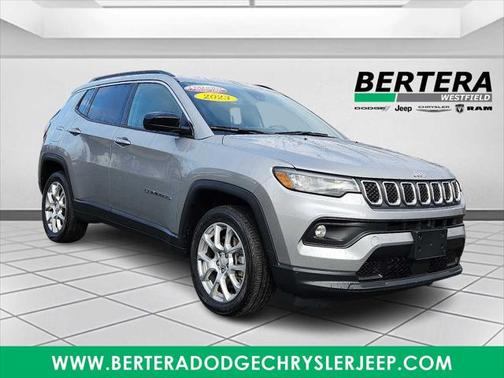 2023 Jeep Compass Latitude Lux FWD
