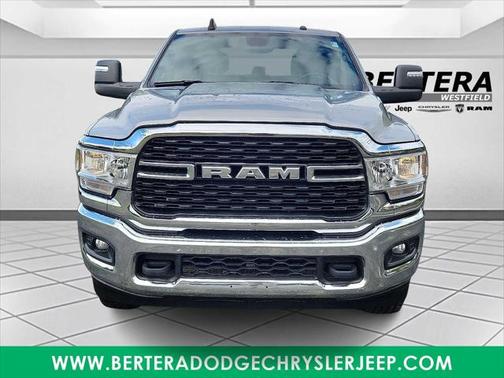 2023 RAM 2500 Big Horn Crew Cab 4x4 64' Box