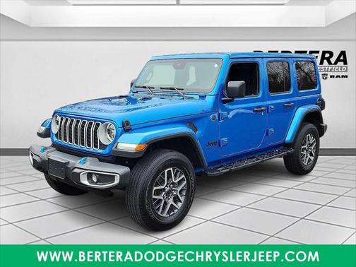2025 Jeep Wrangler 4-Door Sahara 4x4