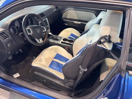 2011 Dodge Challenger SRT8