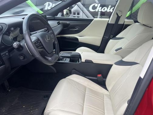 2022 Lexus ES 350 Ultra Luxury
