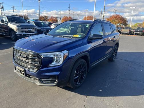 2023 GMC Terrain SLE
