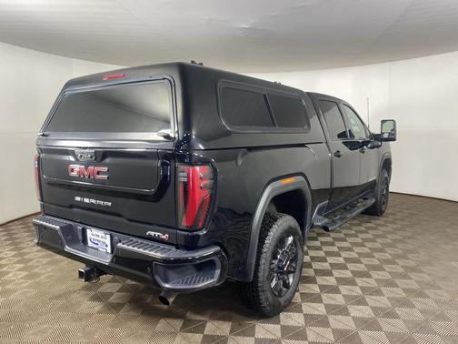 2024 GMC Sierra 2500 AT4