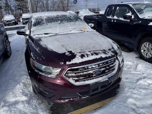2019 Ford Taurus Limited