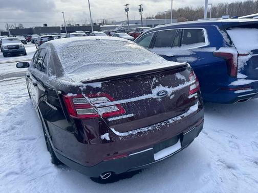 2019 Ford Taurus Limited