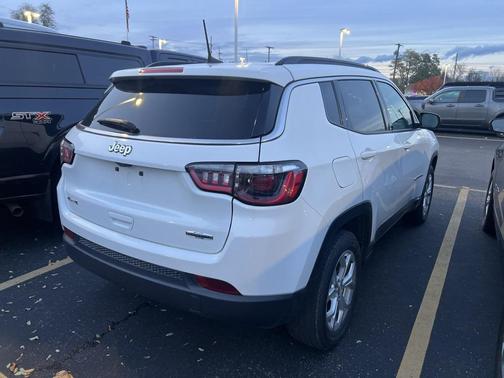 2024 Jeep Compass Latitude