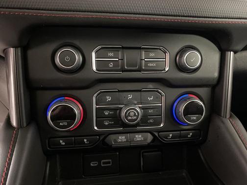 2022 Chevrolet Tahoe 4WD RST