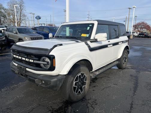 2022 Ford Bronco Outer Banks