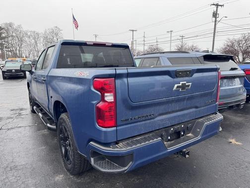 2024 Chevrolet Silverado 1500 Custom
