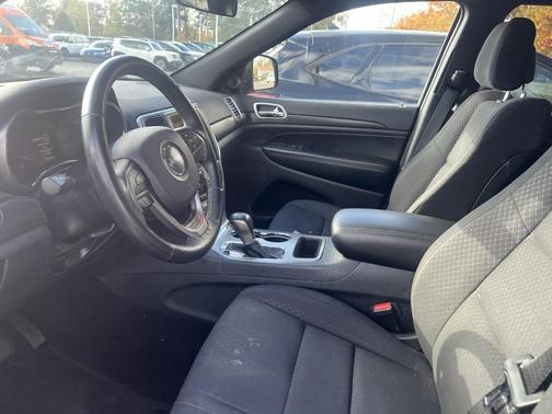 2018 Jeep Grand Cherokee Laredo E