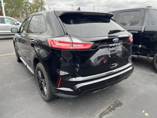 2023 Ford Edge ST Line