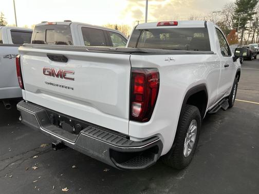 2025 GMC Sierra 1500 Pro