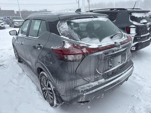 2023 Nissan Kicks SV