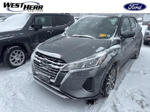 2023 Nissan Kicks SV