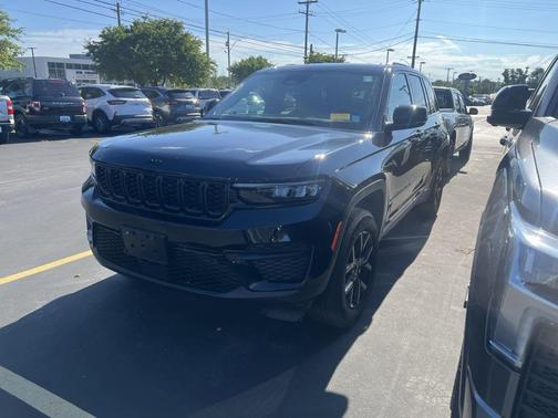 2024 Jeep Grand Cherokee Altitude