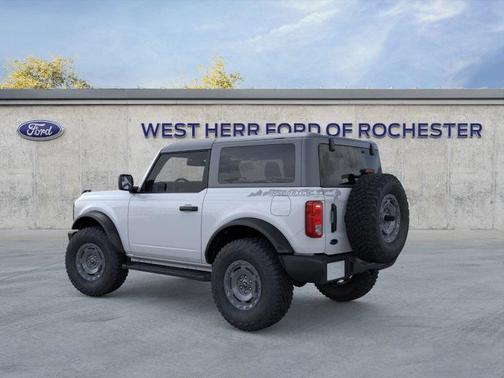 2025 Ford Bronco Base