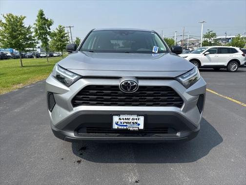 2023 Toyota RAV4 LE