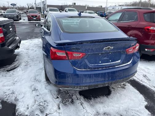 2023 Chevrolet Malibu FWD RS