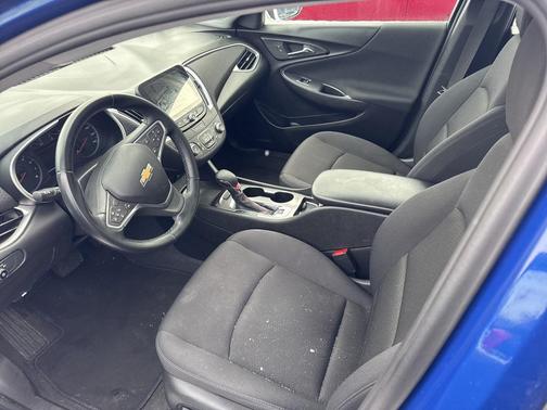 2023 Chevrolet Malibu FWD RS