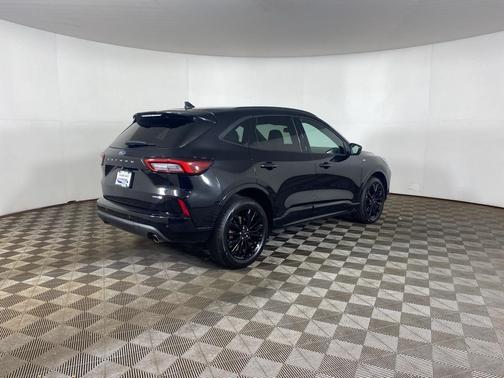 2023 Ford Escape ST-Line Elite