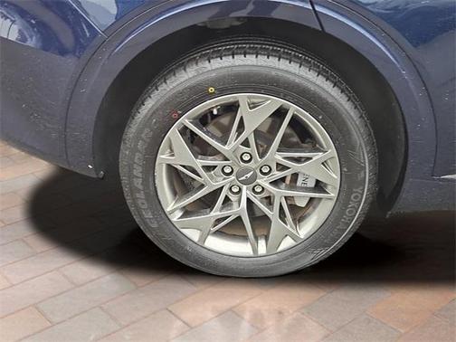 2024 Genesis GV70 2.5T