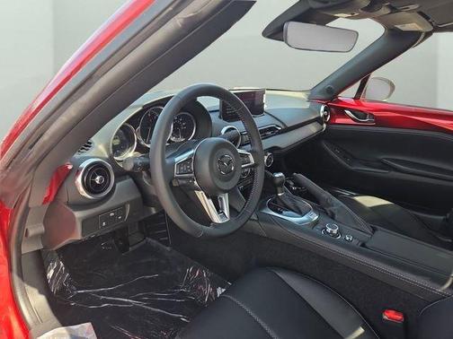 Soul Red Crystal Metallic 2026 Mazda MX-5 Miata GRAND TOURING