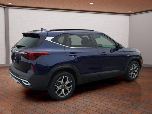 Dark Ocean Blue 2022 Kia Seltos EX