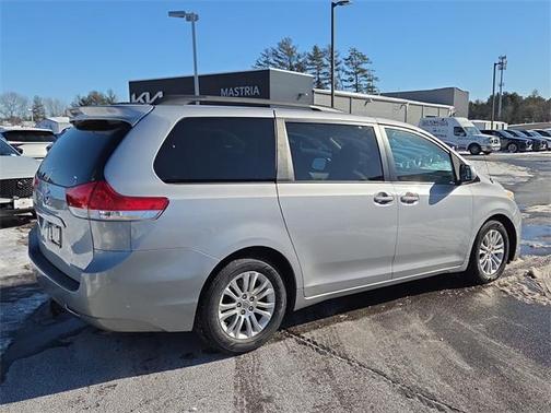 2014 Toyota Sienna XLE
