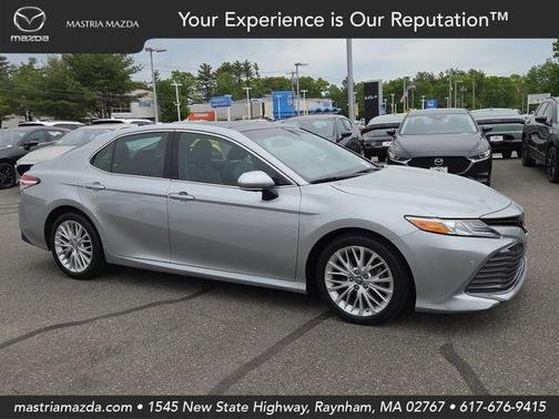 Celestial Silver Metallic 2018 Toyota Camry XLE