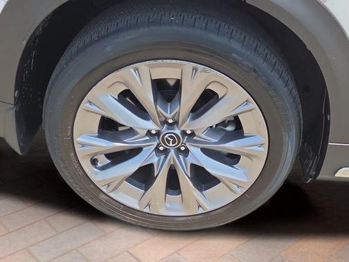 Rhodium White Metallic 2024 Mazda CX-90 Premium
