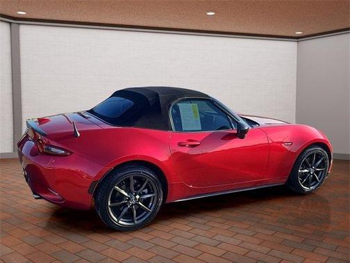 2016 Mazda MX-5 Miata Club