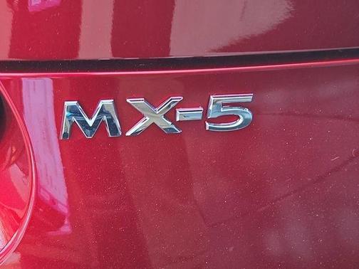 Soul Red Crystal Metallic 2026 Mazda MX-5 Miata GRAND TOURING