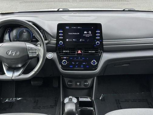 2021 Hyundai IONIQ EV SE