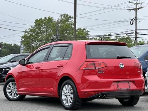 2016 Volkswagen Golf TSI S 4-Door
