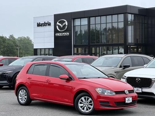 2016 Volkswagen Golf TSI S 4-Door