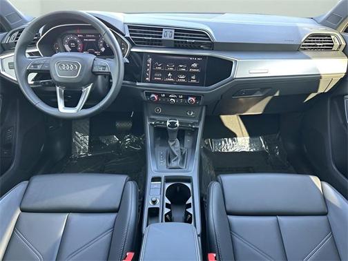2025 Audi Q3 Premium