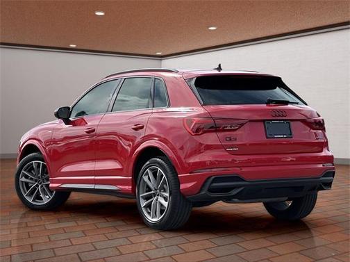 2025 Audi Q3 Premium