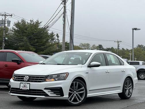 2017 Volkswagen Passat 1.8T R-Line w/Comfort