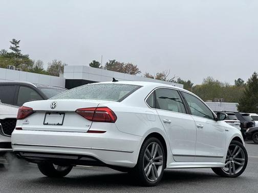 2017 Volkswagen Passat 1.8T R-Line w/Comfort