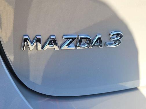 Platinum Quartz Metallic 2026 Mazda Mazda3 FWD w/Premium Package