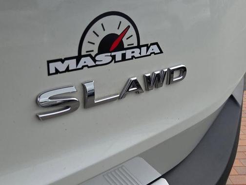 White 2021 Nissan Rogue SL