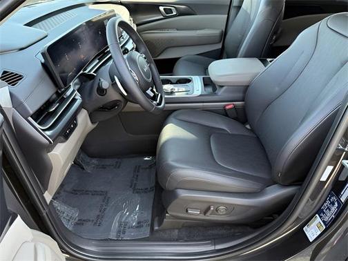 2025 Kia Carnival Hybrid LXS
