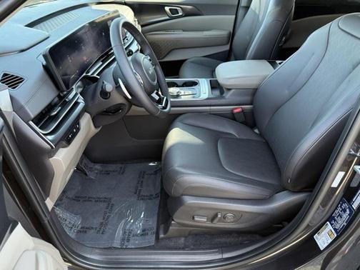 2025 Kia Carnival Hybrid LXS