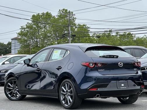 2022 Mazda Mazda3 FWD w/Preferred Package