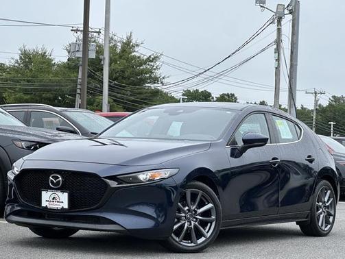 2022 Mazda Mazda3 FWD w/Preferred Package